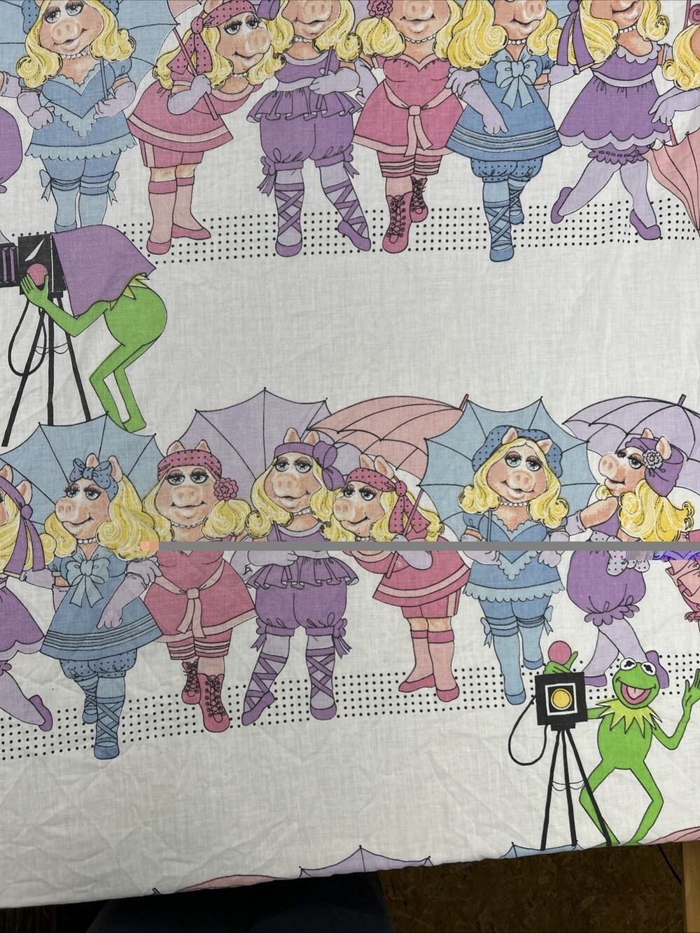 VINTAGE Lady PEPPERELL Miss PIGGY and KERMIT MUPPETS Twin Fitted Sheet